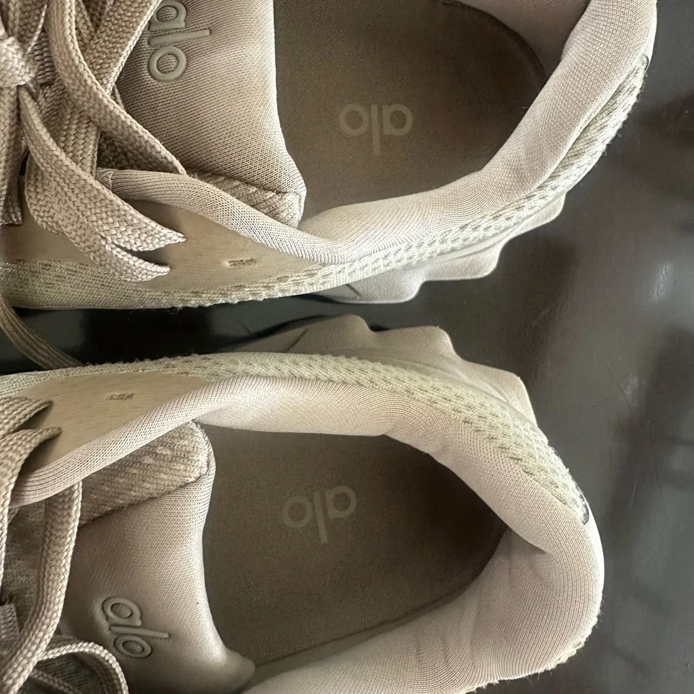 ALO Yoga Beige Sneakers - Picture 2 of 7